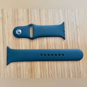 Apple Watch 45mm midnight sport band M/L. Black color. Brand new.